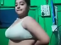 Desi bhabhi boobs pressing