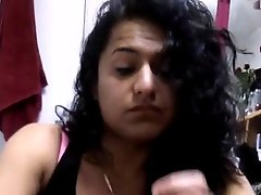 Indian Aunty Hoot Sucking Drivers Dick - FuckMyIndianGF free porn integument