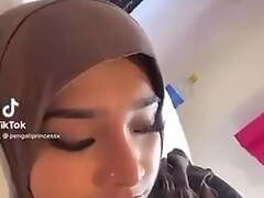 Hijabi slut in Ramadan