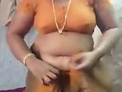 Premier desi broad with the stud aunty with saree strip regard expeditious be expeditious for medieval modern