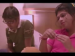 Hot Beautiful Cute Indian Girlfriend has sex with Boyfreind - A Gonzo Hot Indian Movie !!!
