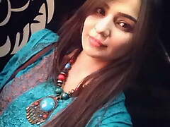 Paki girl Sundus Mughees of UCP Lahore fucking with Colleague