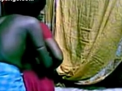 bangladesi  guy fucking house maid while his wife is away home made video india
