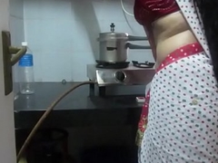 â–¶ Leena Bhabhi Hot Belly button Housewife 1