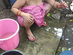 Indian abode get hitched bathing outside