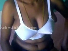 Fat breasted tamil girl opens it all