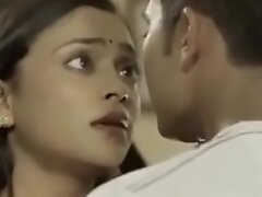 Desi bhabhi sex with young pal