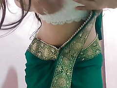 Bhabhi is anticipating hot in green saree