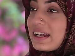 Arab girl in hijab jumps atop neighbor's bbc