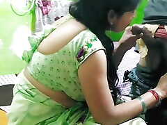 Unmitigatedly hot Indian sexy housewife added to husband added to sex enjoy Unmitigatedly good sexy lady