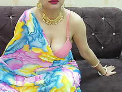 Desi Indian Sara Bhabhi gave first experience to brother-in-law Opening all and putting his erect aapna gand diya pure fun