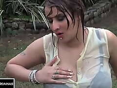 Paki plump busty actress afreen khan wet sexy boobs shaking mujra dance