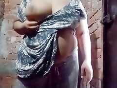 Shawar krty Ami Ki video bnai my stepmom big titties wali