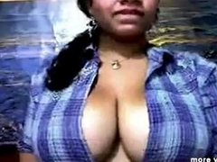 Indian Mumbai Desi Big boobs bhabhi expose her front of Dwell Webchat - indiansexygfs.com