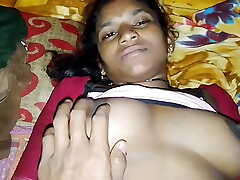 Sexy Aunty Parsimonious Boobs Pressing Aunty