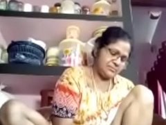 DESI AUNTY Give view with horror to BF