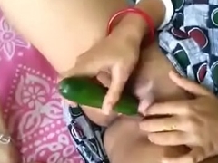 Low-spirited indian bengali boudi masturbating prevalent cucumber