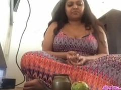 Indian aunty showing cunt added to bigboobs