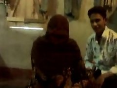 Bangladeshi Young couple sex N Join up record - Wowmoyback